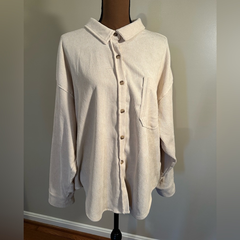 Corduroy cream button down shacket size L like new